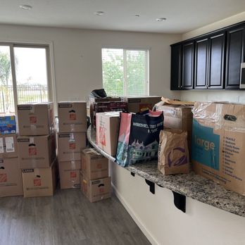 Sacramento Movers - Kitchen boxes - Movers Near Me Sacramento Movers - Kitchen boxes - Movers Near Me