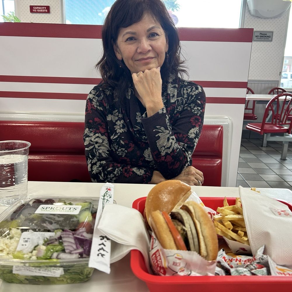 In-N-Out Burger - The food is famous for its freshness! - Burgers Near Me - Lancaster, California In-N-Out Burger - The food is famous for its freshness! - Burgers Near Me - Lancaster, California