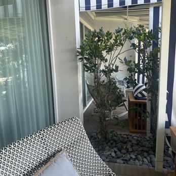 Hotel del Coronado, Curio Collection by Hilton - Gap between supposedly private patios. - Coronado, CA