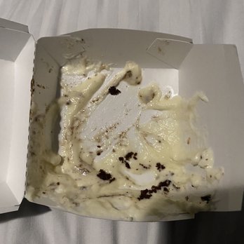 Cinnaholic - Left over icing, we dipped some of the brownie in it.... - Bakeries Near Me - Long Beach, California Cinnaholic - Left over icing, we dipped some of the brownie in it.... - Bakeries Near Me - Long Beach, California
