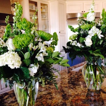 Alpine Artistic Florist - Fresh flowers for a Dinner Party .....really sets the tone! - Florists Near Me - Alpine, California