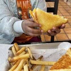 Red Wood Grill - Thick sliced grilled cheese from the kids menu.