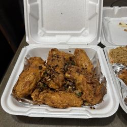 CHOPSTICKZ Eatery - Salt and pepper wings