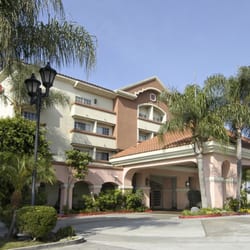 Ramada by Wyndham South El Monte - Front View of the Hotel