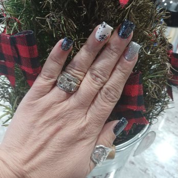 Natural Nails - Nail Salons Near Me - Fontana, California