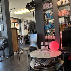 M Scott Salon - The atmosphere in the salon is cozy and relaxing.