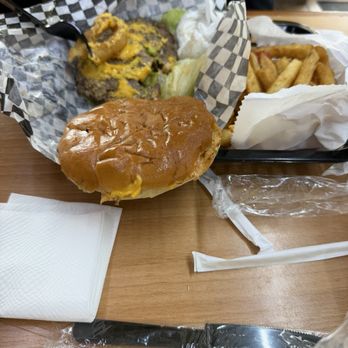 Yummy Burgers & BBQ - The boss's #1. Yummy Alert - Burgers Near Me - Richardson, Texas