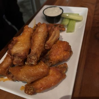 Big Ditch Brewing - Hayburner Wings - New American Near Me - Buffalo, New York