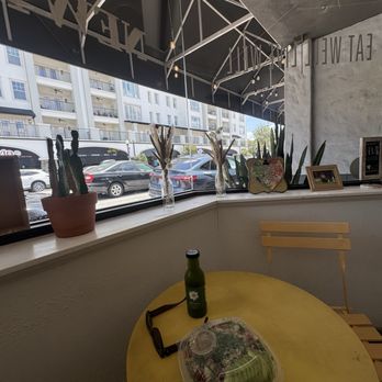 New Moon Market - Vegan Near Me - Orlando, Florida