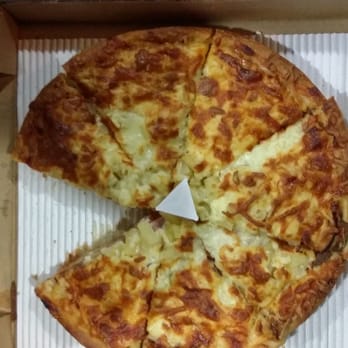 Madison's Restaurant & Bar - Pizza Near Me - Calgary, Alberta Madison's Restaurant & Bar - Pizza Near Me - Calgary, Alberta
