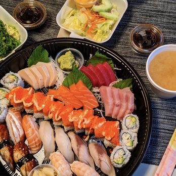 Ginza - Sushi boat for two - Japanese Near Me - Pittsburgh, Pennsylvania