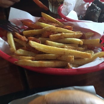 Almost Famous - New American Near Me - Manchester, LAN