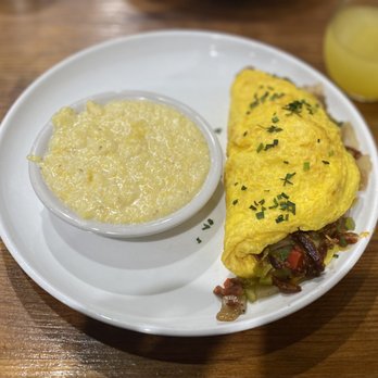 Smoky Yolk Cafe - Breakfast & Brunch Near Me - Charleston, South Carolina Smoky Yolk Cafe - Breakfast & Brunch Near Me - Charleston, South Carolina