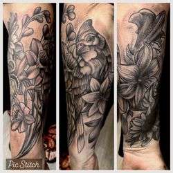 The Nameless Ink Tattoo And Art Studio - Tattoo by Robert Rodriguez
Owner @the_nameless_ink
Instagram @robmurdaink
Instagram @alternative_vision81
Tiktok @robmurdaink