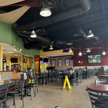 La Criolla Cafe & Restaurant - Beautifully decorated dining area that was very clean and welcoming - Cafes Near Me - Davenport, Florida