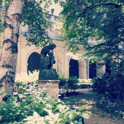 Jardin du Palais Saint-Pierre