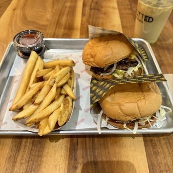 Char’d - Burgers Near Me - McLean, Virginia