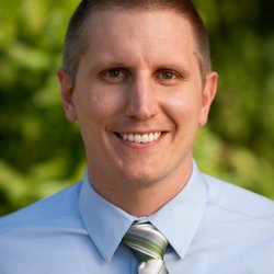 Cascadia Eye - Stanwood - Jared Rasmussen, OD - primary eye care, contact lens specialist and cataract post-op care