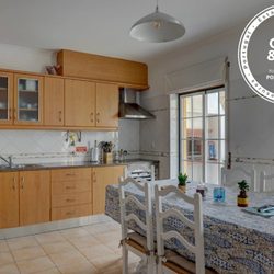 Peniche Surf Lodge - Kitchen @ penichesurflodge 2