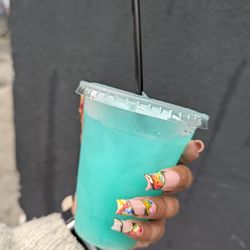 Lips Cafe - Blue kiss with tequila