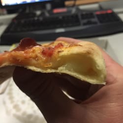 Call A Pizza - Käserand.  Muss nicht unbedingt sein.