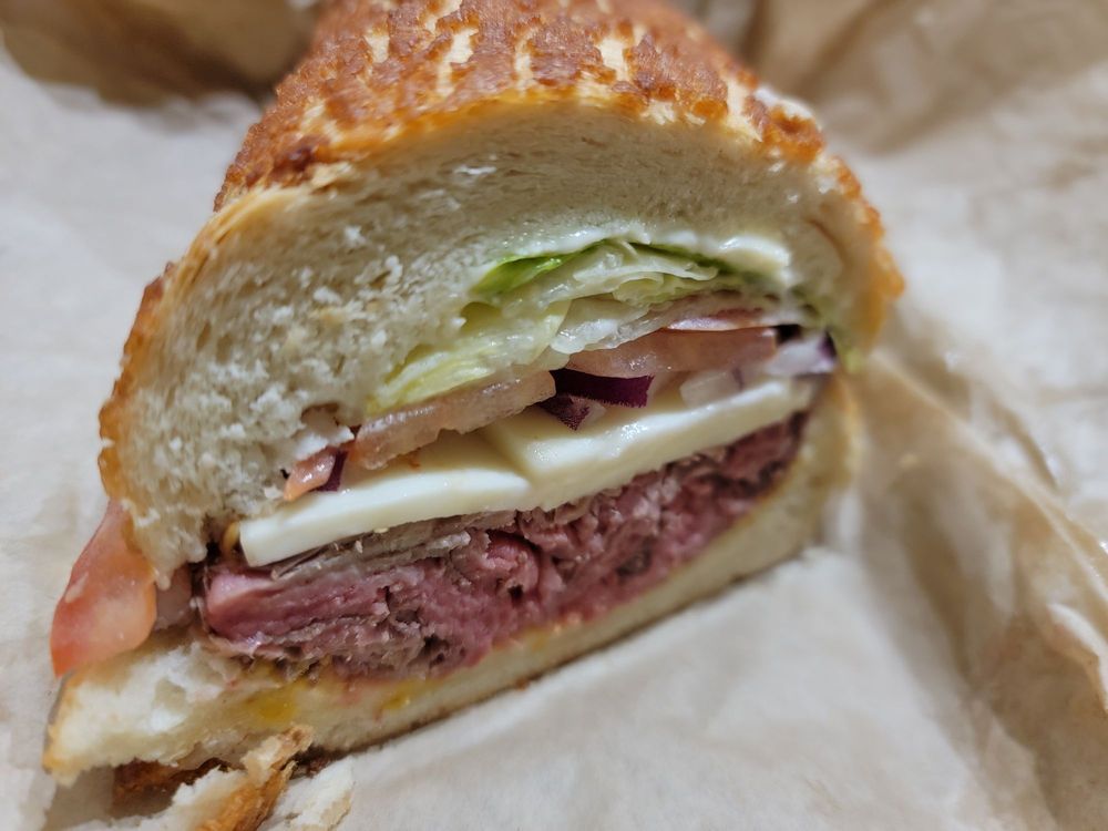 Rocky's Quality Meats Logo