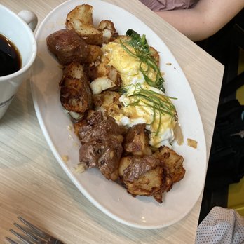 Chicago Waffles - Florentino Breakfast - Breakfast & Brunch Near Me - Chicago, Illinois Chicago Waffles - Florentino Breakfast - Breakfast & Brunch Near Me - Chicago, Illinois