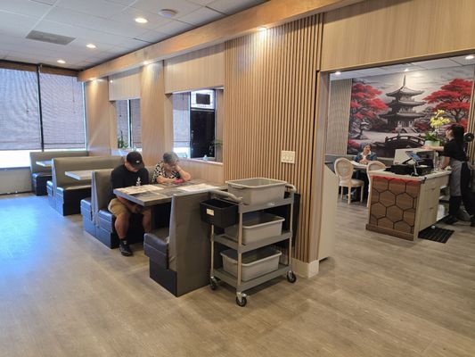 Crane & Elephant by null