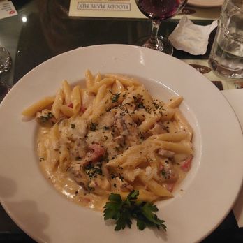 Cirino's At Main Street - Chicken Alfredo Dijon - Italian Near Me - Grass Valley, California
