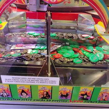 Casino Arcade - Too addicting... Didnt realized i was sitting there for close to an hour. Haha - Arcades Near Me - Santa Cruz, California