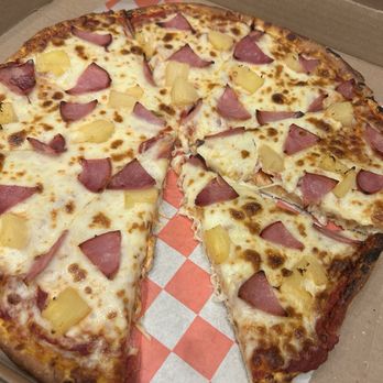 Pizza Twist - Ham and pineapple pizza - Pizza Near Me - Cherry Hill, New Jersey