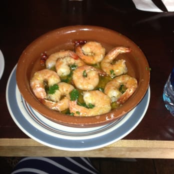 Rincon Escondido Tapas - Gamas al Aijilo (shrimp with red pepper, garlic, and wine sauce) - Spanish Near Me - Miami, Florida