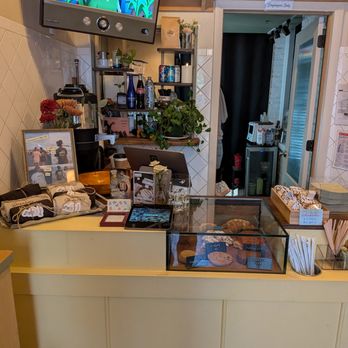 Dreamers Coffee House - Coffee & Tea Near Me - New York, New York Dreamers Coffee House - Coffee & Tea Near Me - New York, New York