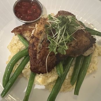 Social Bar & Kitchen - Blackened catfish and cheese grits. - Diners Near Me - Charlotte, North Carolina