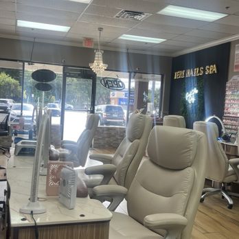 Teri Nails Spa - Nail Salons Near Me - Tampa, Florida