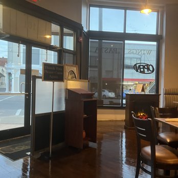Uptown Bar and Restaurant - Inside view of entrance - American Near Me - Oxford, North Carolina Uptown Bar and Restaurant - Inside view of entrance - American Near Me - Oxford, North Carolina