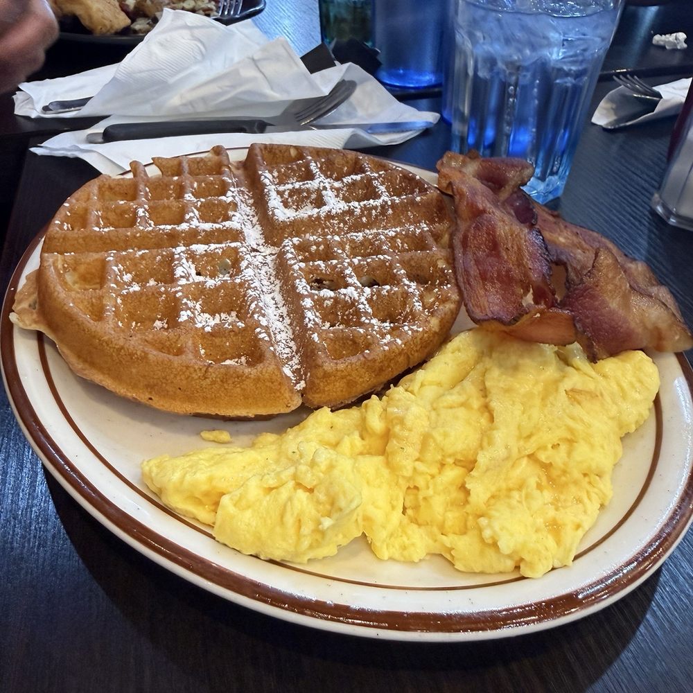 Mountain West Eatery - American Near Me - Las Vegas, Nevada Mountain West Eatery - American Near Me - Las Vegas, Nevada