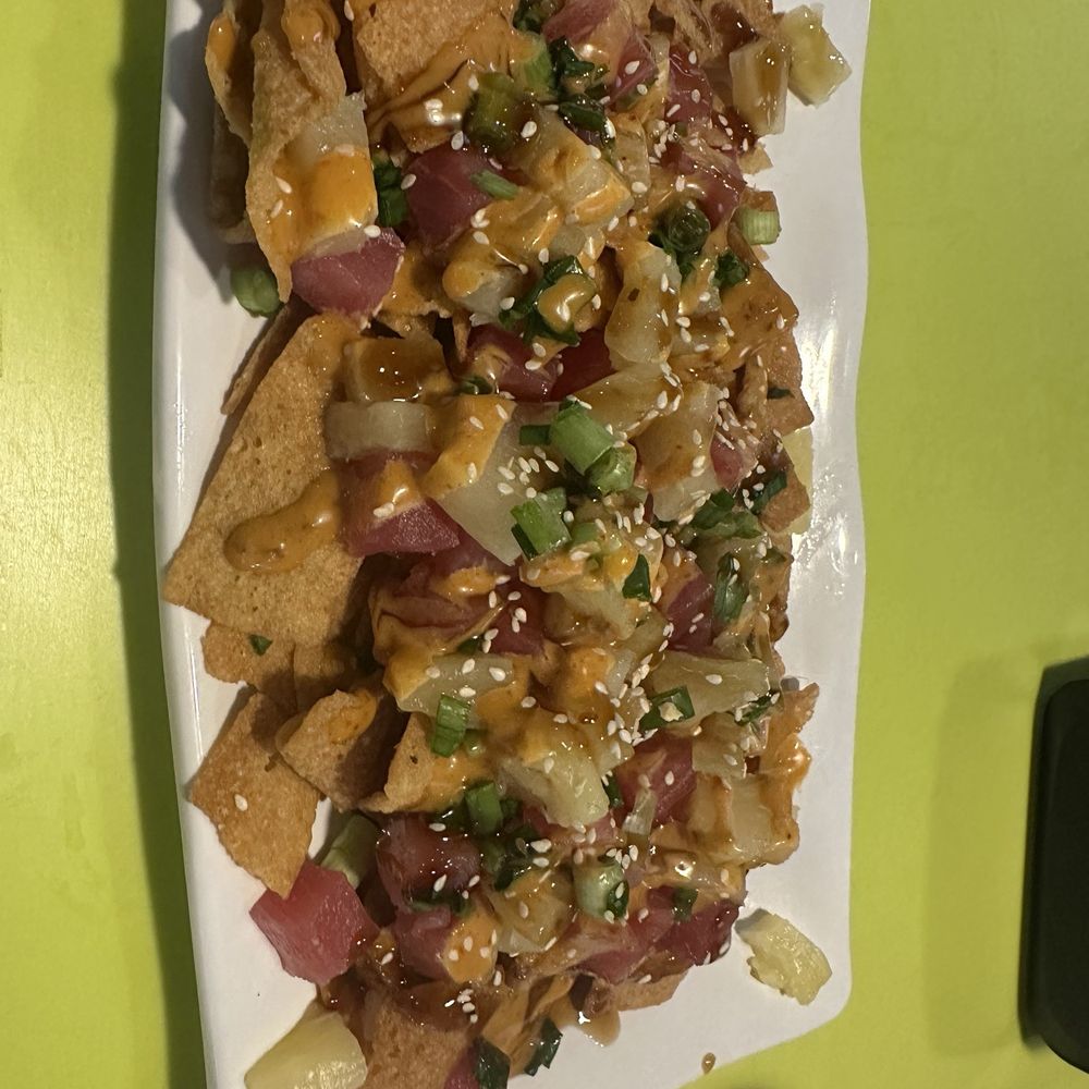 Ahi tuna nachos- super disappointing
