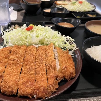 Hako - Sushi Bars Near Me - Irvine, California