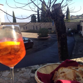 Bottega Peruzzi - Nel borgo di artimino - Tuscan Near Me - Artimino, PO