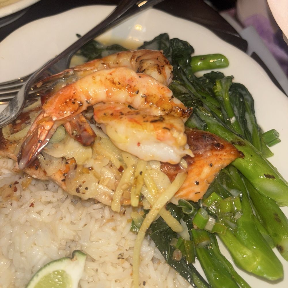 Pappadeaux Seafood Kitchen - Cajun/Creole Near Me - Westmont, Illinois