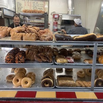 Doughnut Hut - Choices - Donuts Near Me - Burbank, California Doughnut Hut - Choices - Donuts Near Me - Burbank, California