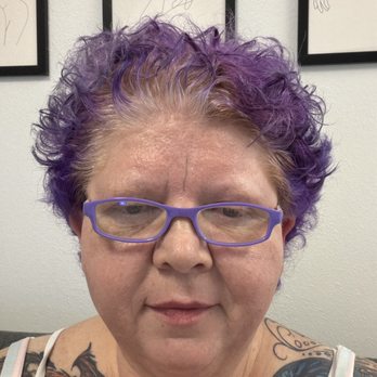 Melluzi Academy - Feeling like I glow after my facial. - Cosmetology Schools Near Me - Austin, Texas Melluzi Academy - Feeling like I glow after my facial. - Cosmetology Schools Near Me - Austin, Texas