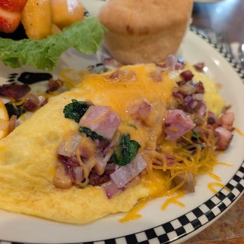 Black Bear Diner Las Vegas - Tropicana Ave - Diners Near Me - Las Vegas, Nevada