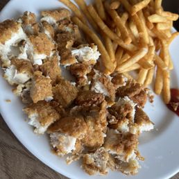 Kid's chicken tenders with fries Kid's chicken tenders with fries