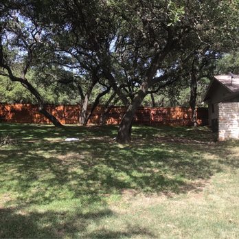 ANC Fence - Street view of side yard fencing by Anchor Fence. We did the staining. - Fences & Gates Near Me - Georgetown, Texas ANC Fence - Street view of side yard fencing by Anchor Fence. We did the staining. - Fences & Gates Near Me - Georgetown, Texas