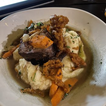 Blackwall Hitch - Black hitch: Braised Beef Short Ribs - Seafood Near Me - Alexandria, Virginia