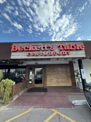 Beckett's Table by null