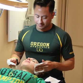 Lee B Daniel, MD - Aesthetic Plastic Surgery - Cosmetic Surgeons Near Me - Eugene, Oregon Lee B Daniel, MD - Aesthetic Plastic Surgery - Cosmetic Surgeons Near Me - Eugene, Oregon