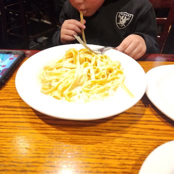 Glacier BrewHouse - Fettuccine for the Baby - American Near Me - Anchorage, Alaska